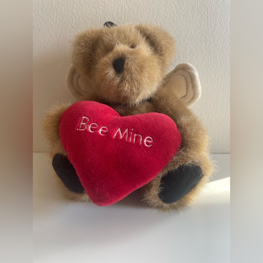 Boyds Bears Brown Plush Teddy Holding Red 'Bee Mine' Heart - Picture 8 of 10